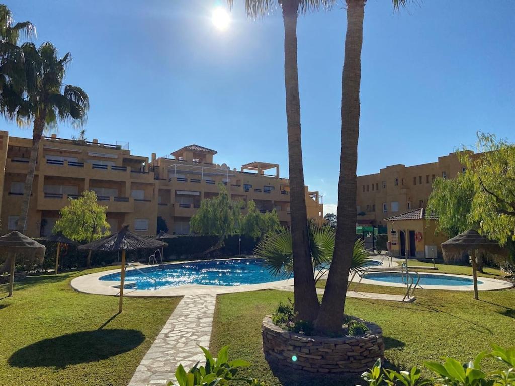 A Stunning 2 Bedroom Apartment 5 Min Walk To The Beautiful Beaches Of Vera Playa Playas de Vera エクステリア 写真